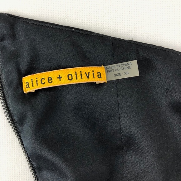 Alice + Olivia Size XS Breanna Silk Dress - FLAW - Picture 4 of 8